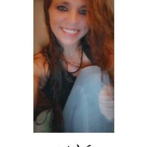 Meet your Posher, Bee